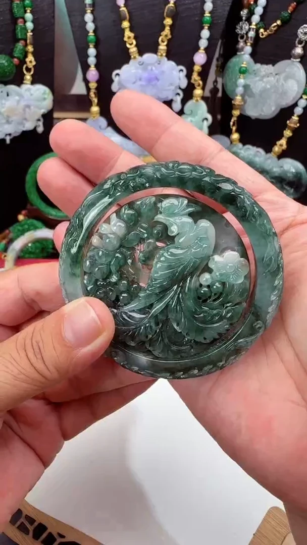 颈饰未镶嵌翡翠手镯58