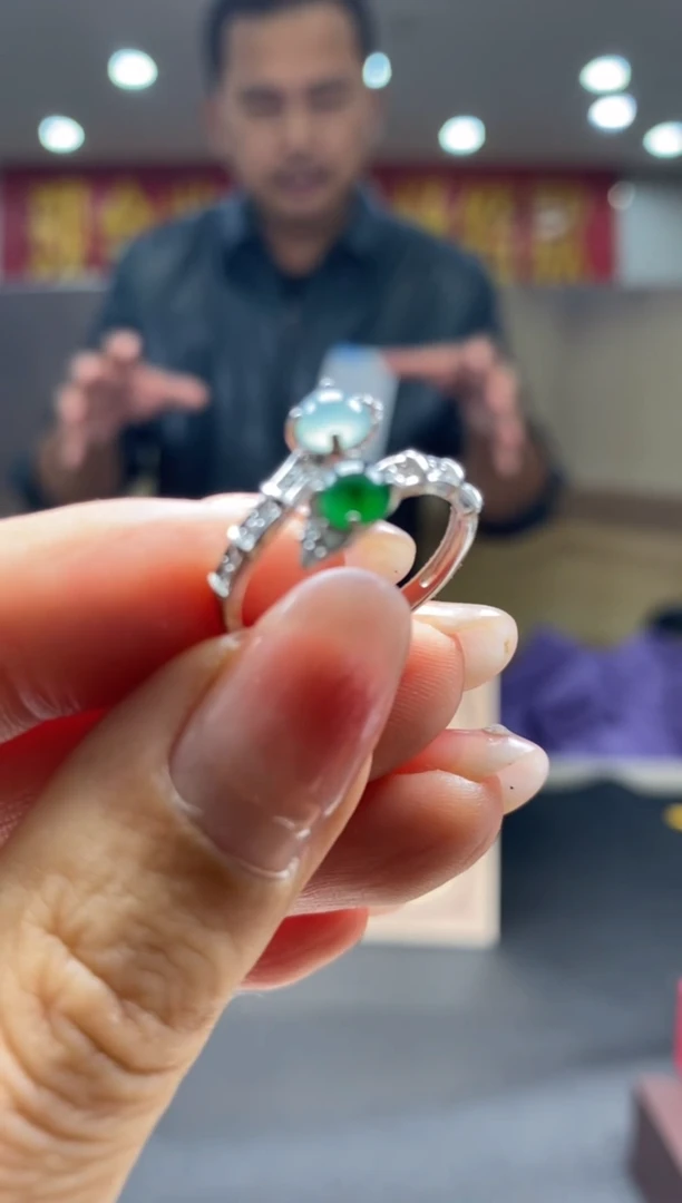 【闪购商品】翡翠戒指未镶嵌********610