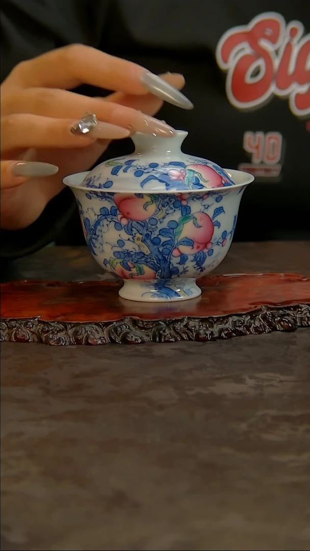 【闪购商品】青花手绘桃子盖碗