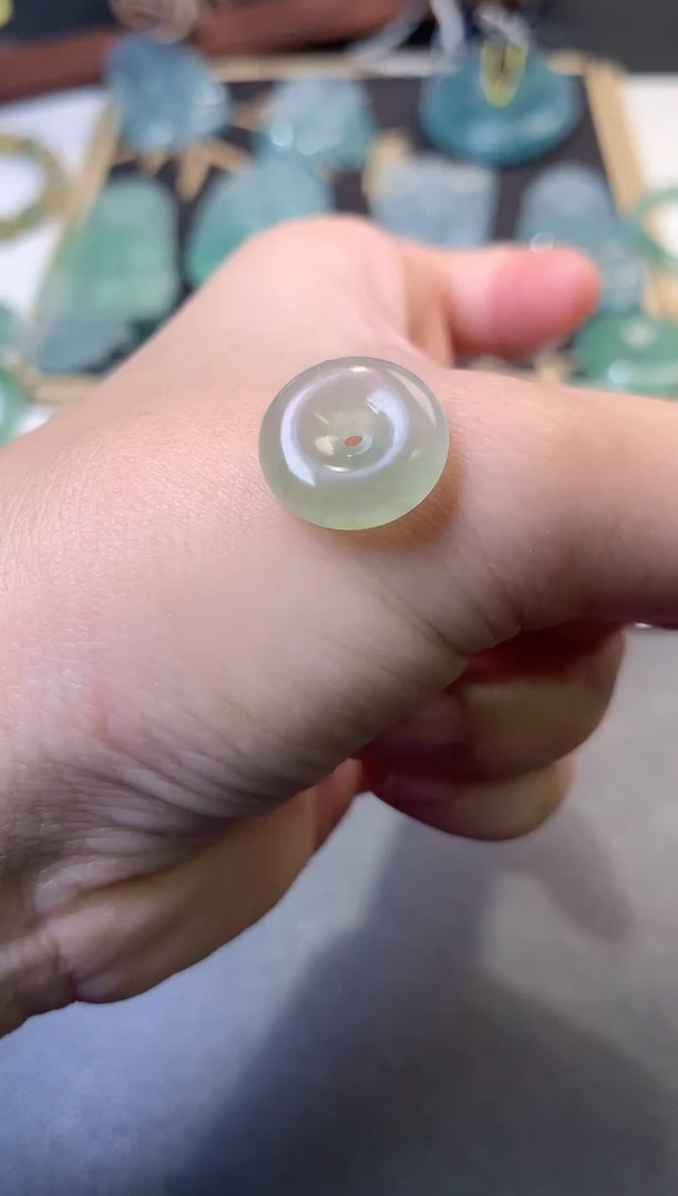 未镶嵌定制翡翠毛货