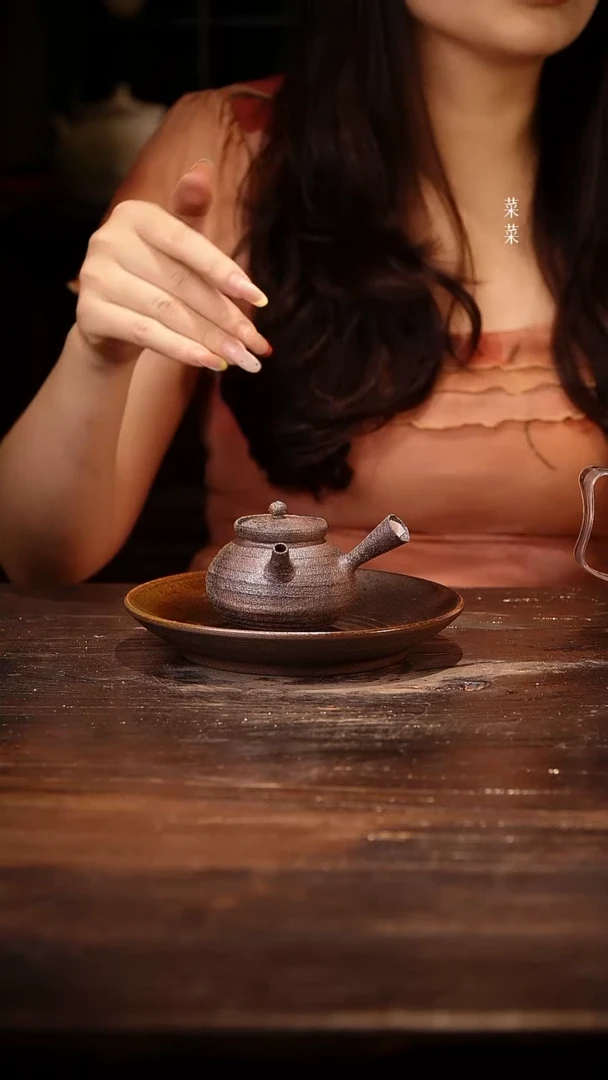 145cc  纯手工原矿柴烧泡茶壶
