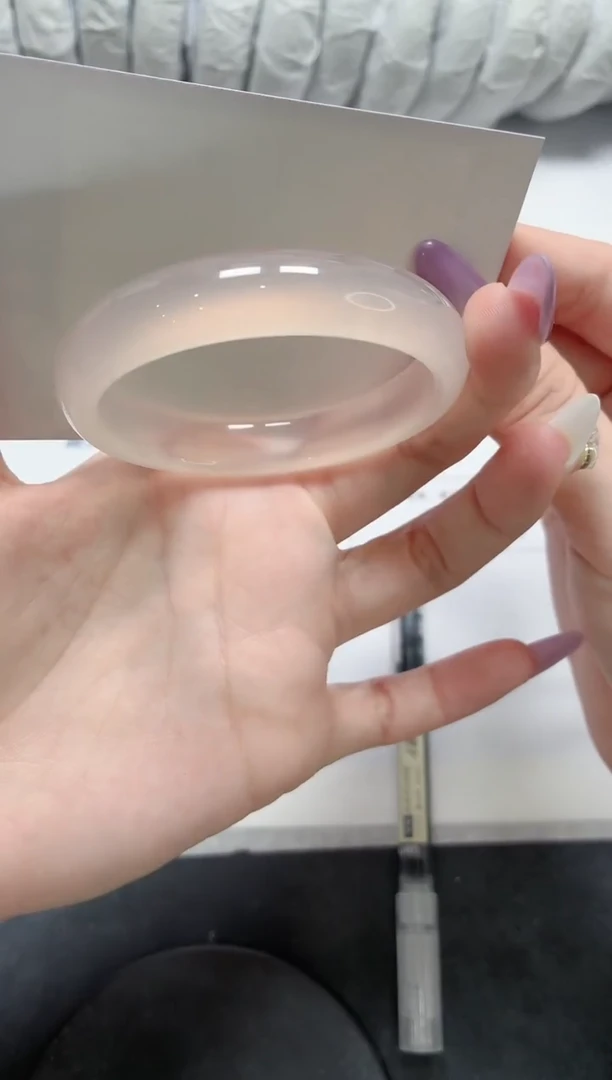 石英质玉手镯未镶嵌18-52荔枝