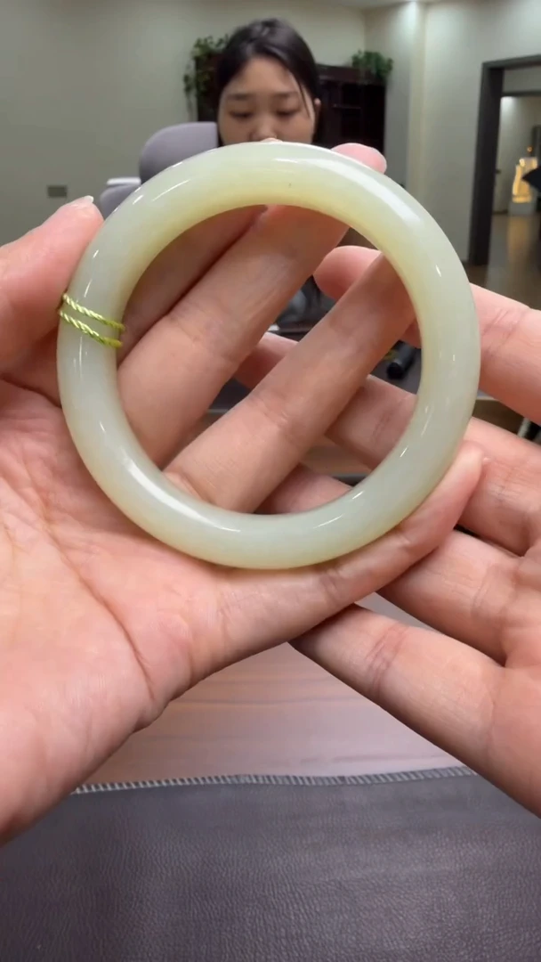 颈饰未镶嵌和田玉手镯56