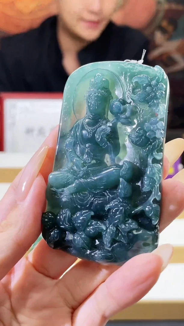 编织品翡翠雕刻饰品