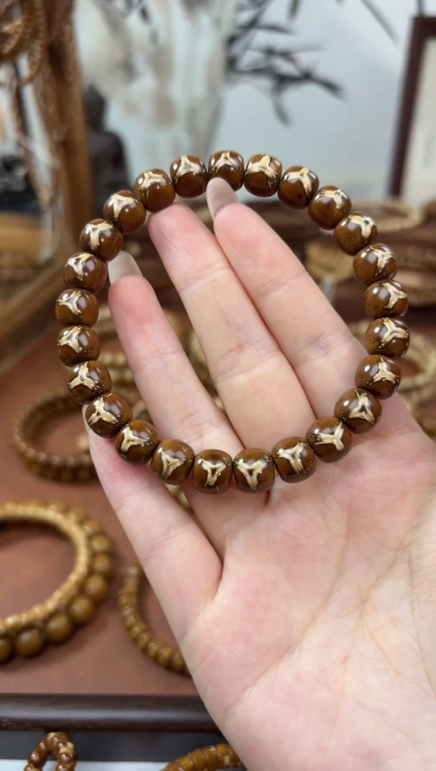 手串紫金鼠嗷****ﾞ9.5实心紫金鼠高密奔驰熊猫老型