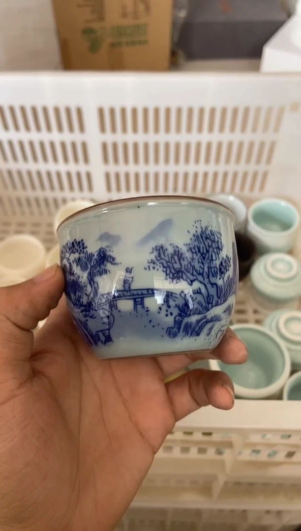 无运费险有瑕疵的摄影的产品有使用过的痕迹有点脏介意勿拍