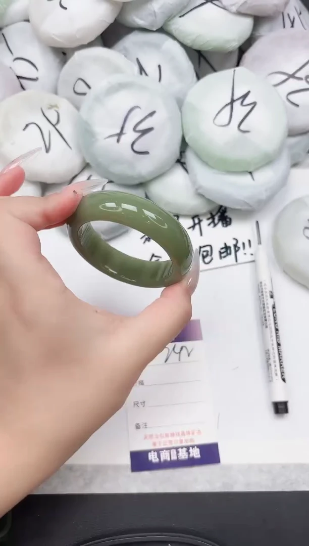 女款东凌手镯242-52.1