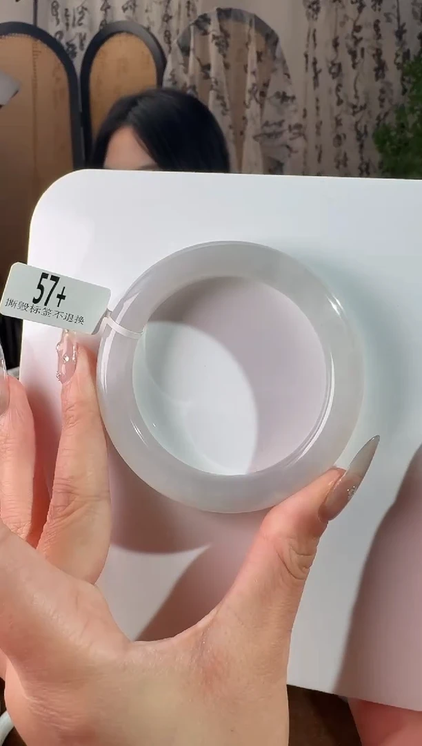 未镶嵌手镯和田玉手镯2  57+