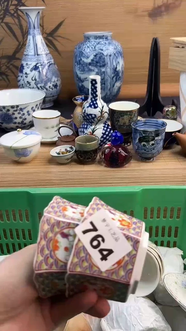 瓷片鲁*夫A瓷片      764