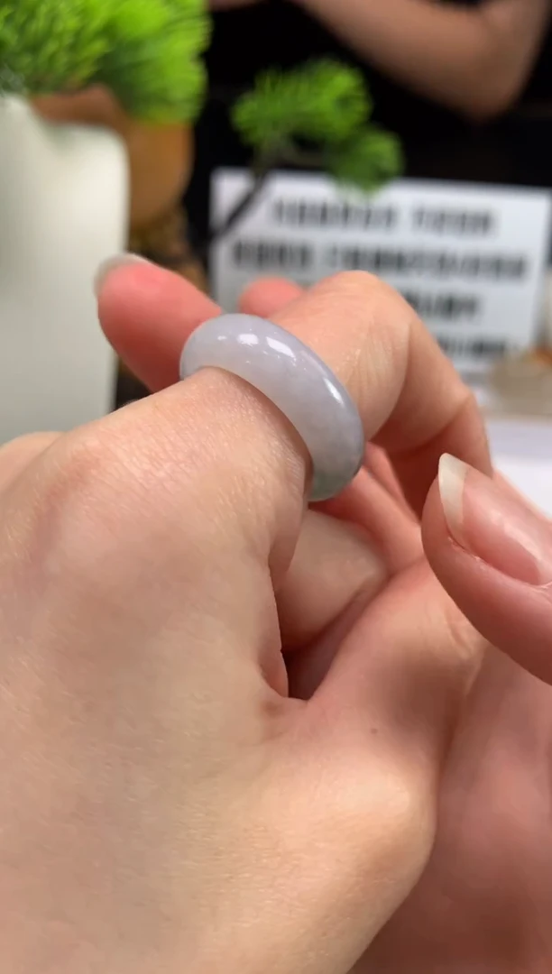 颈饰未镶嵌翡翠_****姐---120406