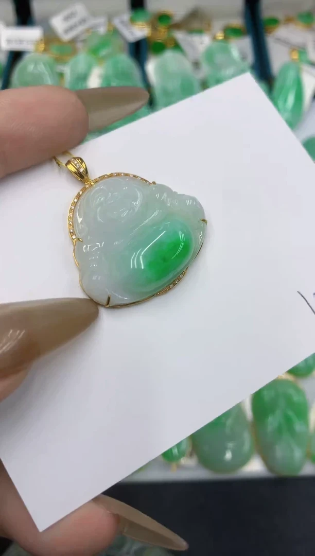 颈饰18K金镶嵌翡翠11111