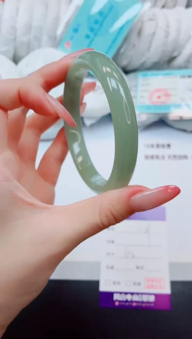 未镶嵌手镯石英质玉16K39-62