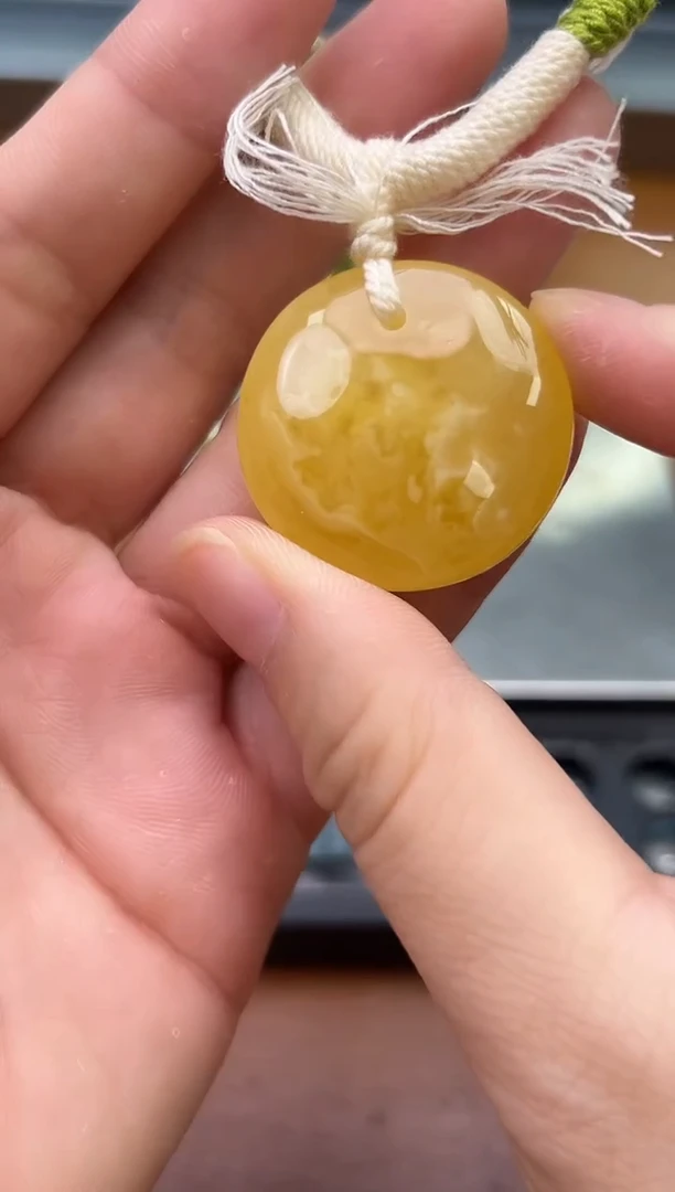 未镶嵌琥珀裸石琥珀蜜蜡吊坠