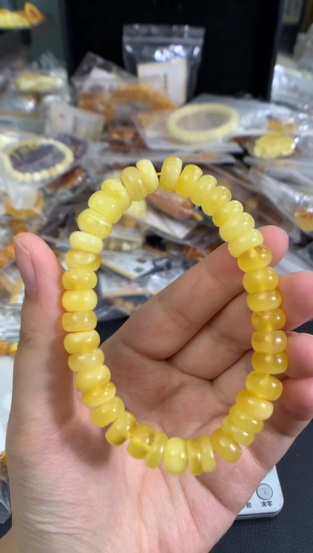 琥珀未镶嵌珠宝奇石1