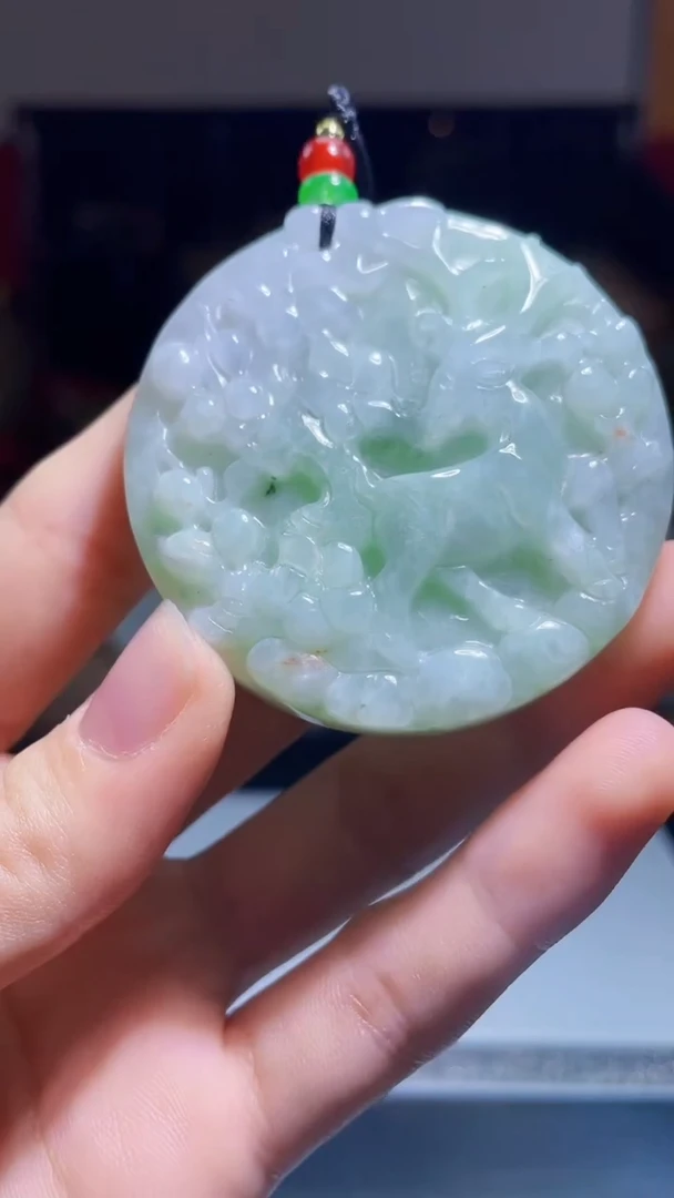 【闪购商品】翡翠吊坠(不含链)未镶嵌A106