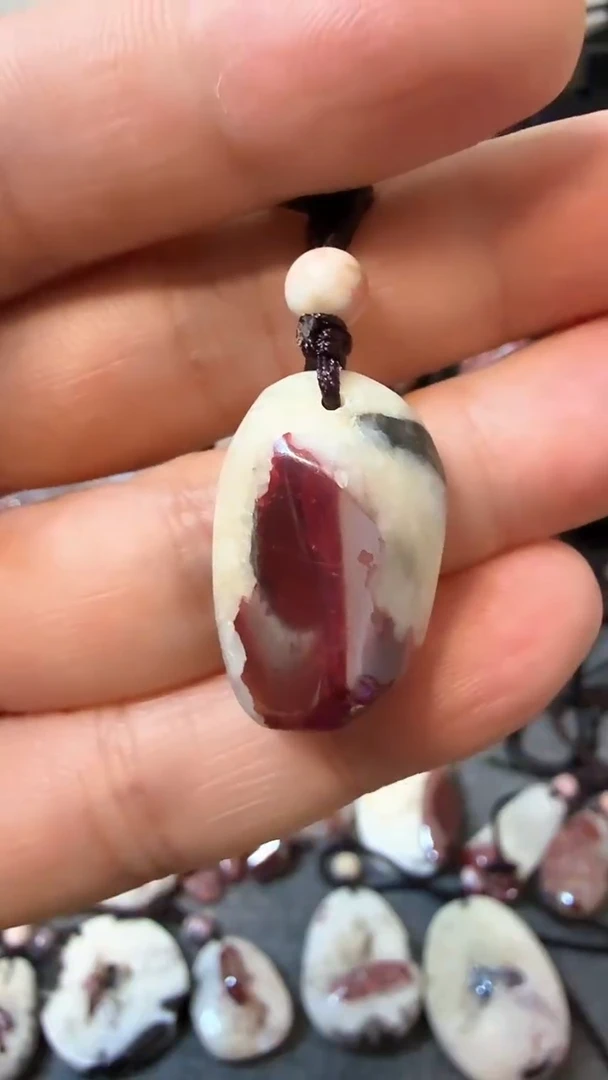 【闪购商品】天然辰砂大晶砂随行吊坠1