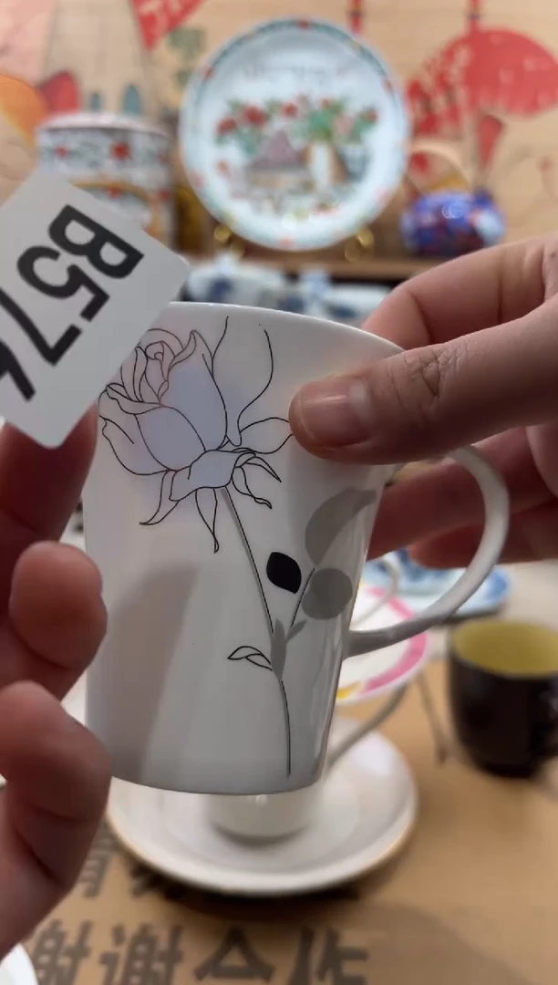 瓷片神***女瓷片------B576