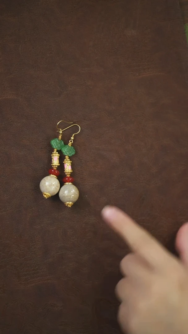 未镶嵌耳环硅化珊瑚（珊瑚玉）珊瑚玉圆珠