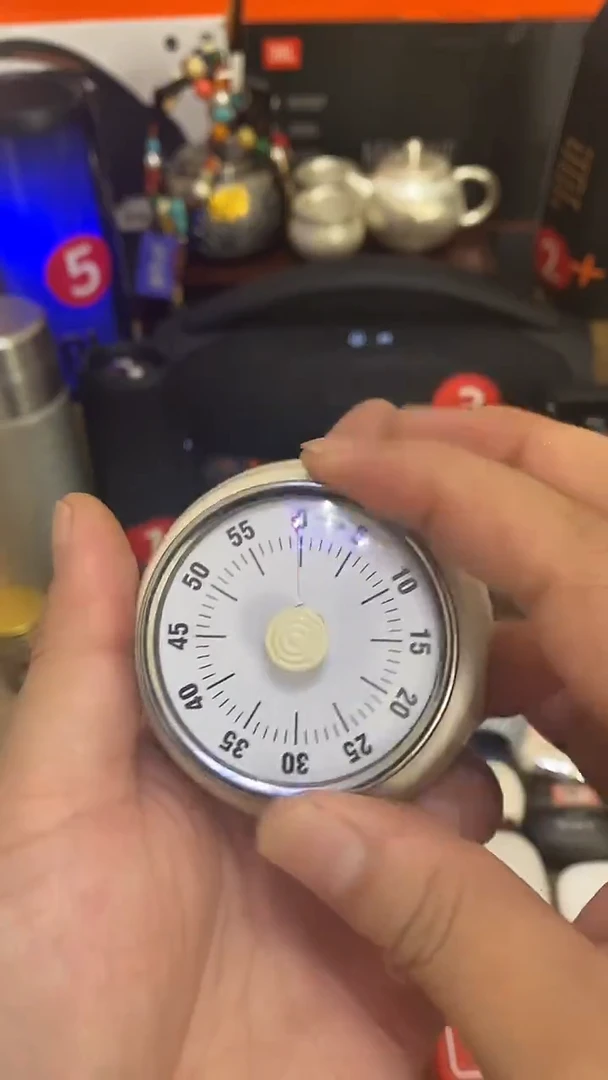 瓷片闪购商品 如图所示