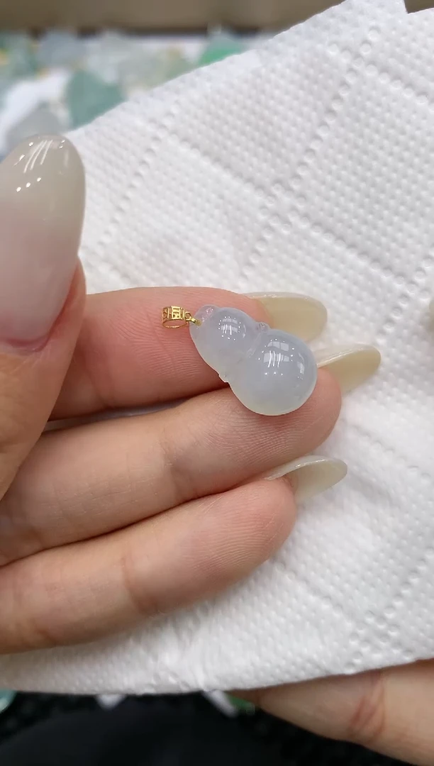 颈饰18K金镶嵌翡翠111111111111