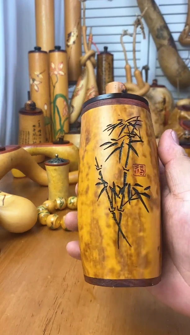 万*呼噜呼噜呼噜呼噜葫芦