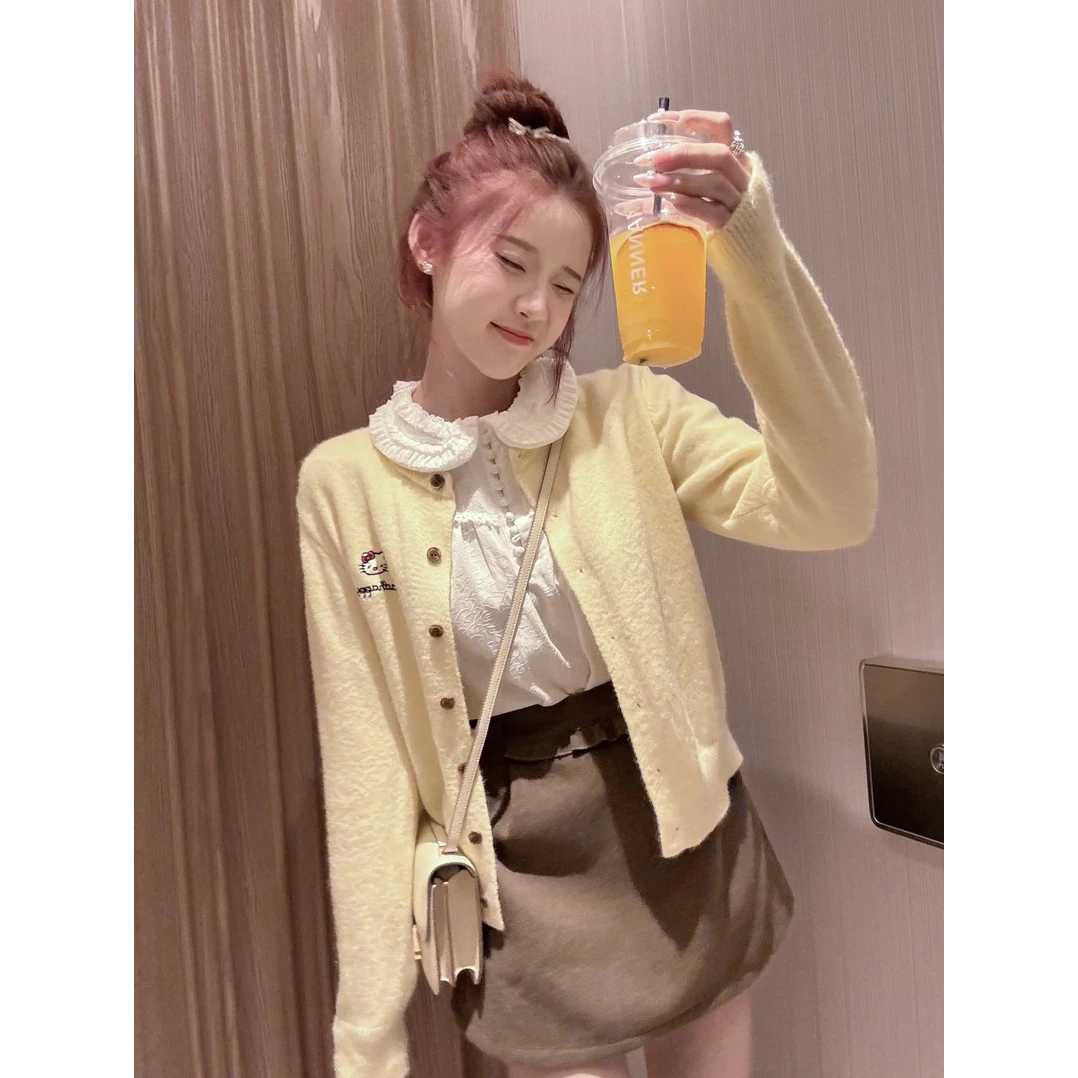 【桃奶kitty派】软糯糯超绝露丝feel毛衣开衫+荷叶边衬衫+茶咖短裙