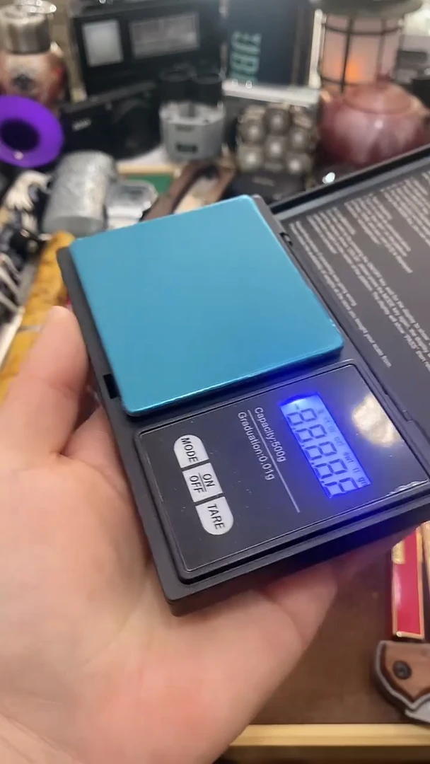 瓷片闪购商品  如图所示