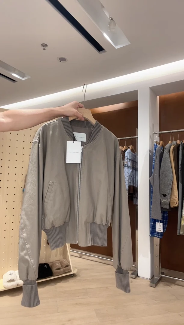 到付特价YP夹克原价2800 M号