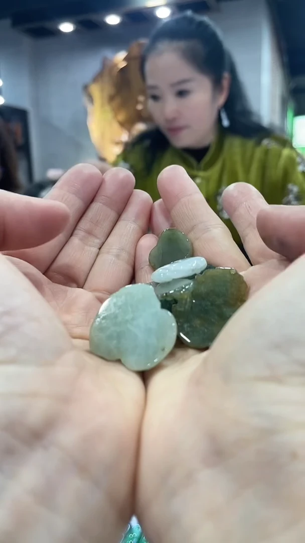 吊坠(不含链)未镶嵌翡翠444