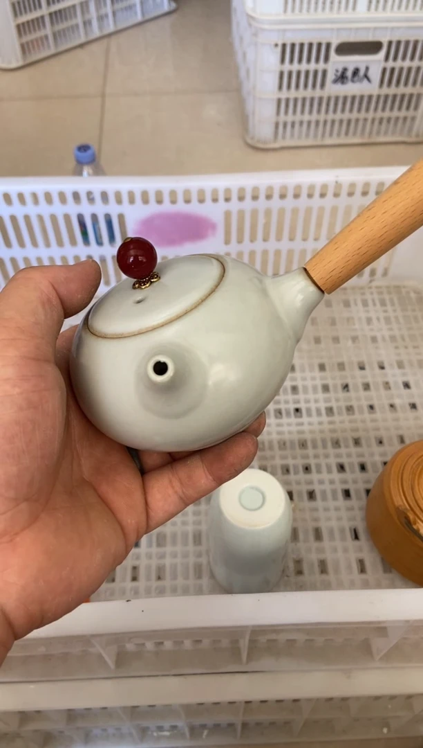 无运费险有瑕疵的摄影的产品有使用过的痕迹有点脏介意勿拍