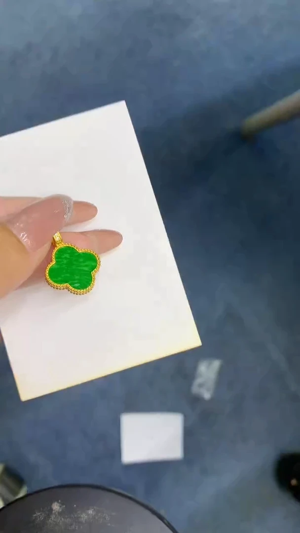 颈饰未镶嵌翡翠1