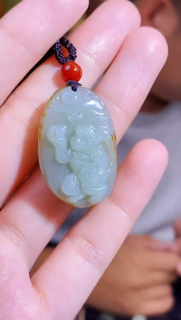 颈饰未镶嵌和田玉1