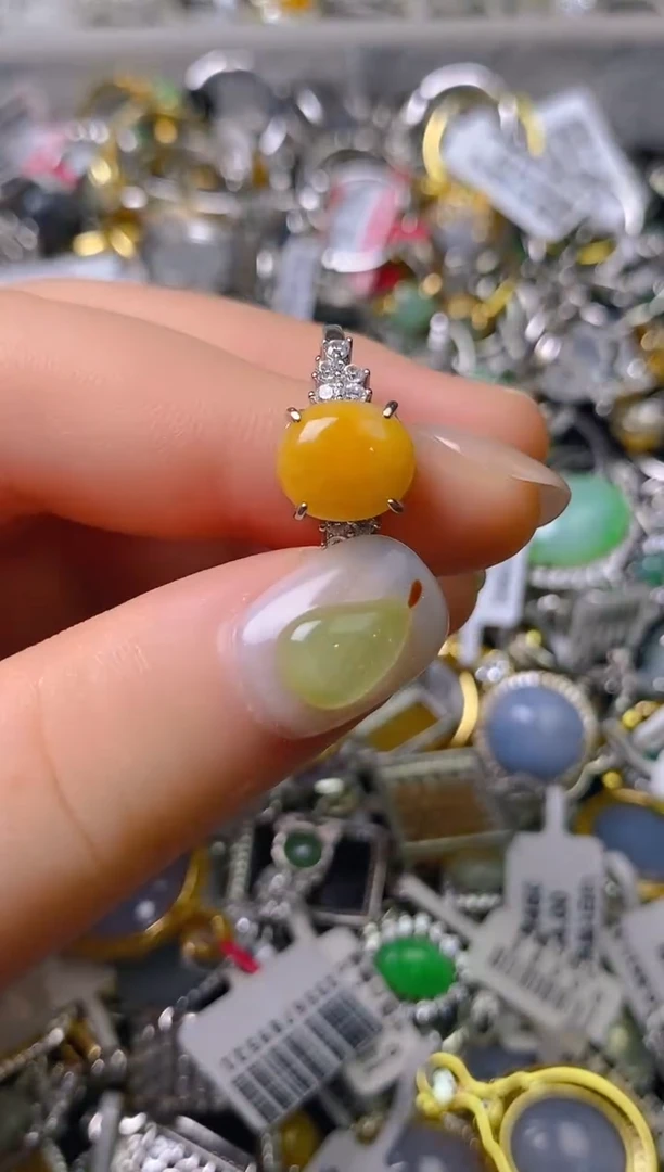 银S925镶嵌戒指翡翠百内无证书