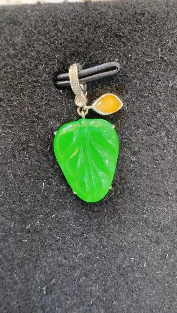 吊坠(不含链)18K金镶嵌翡翠多样性团购发一件