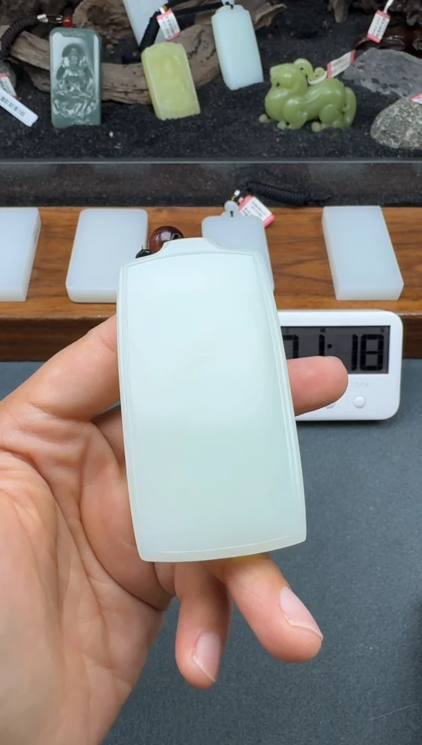 颈饰未镶嵌和田玉2