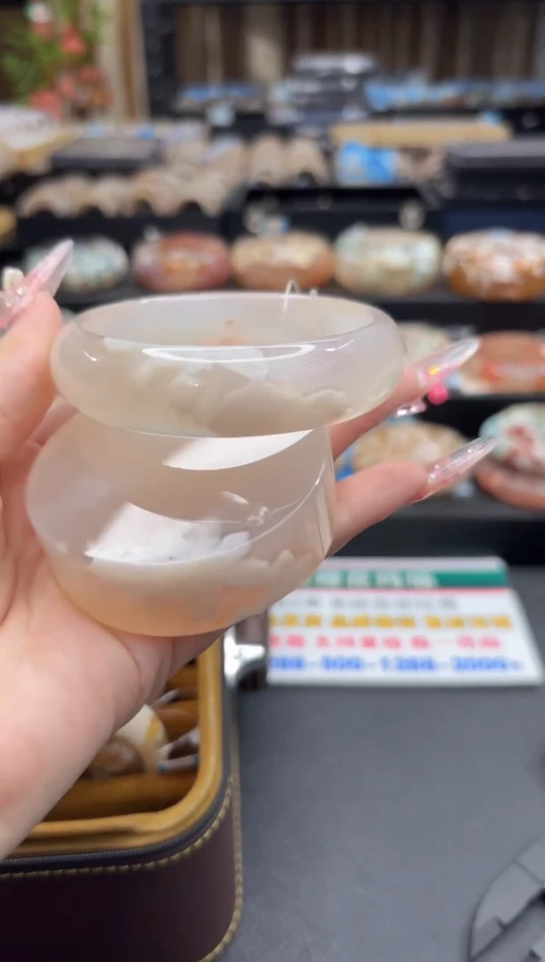 未镶嵌手镯石英质玉22(56圈赠送镯心)