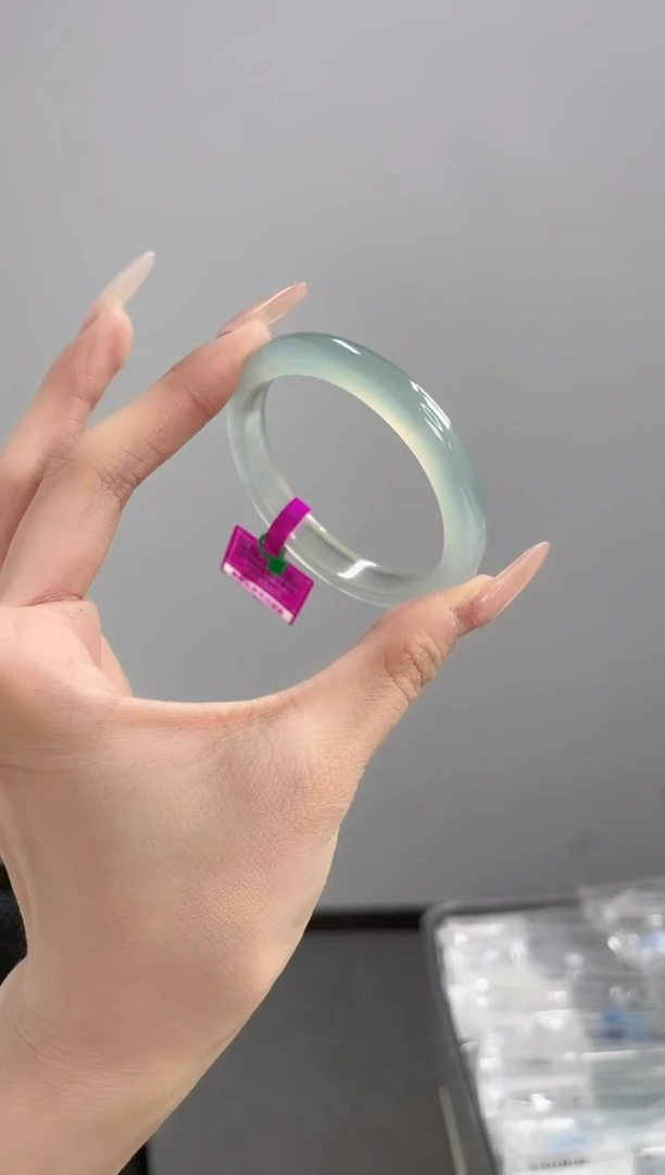 【闪购商品】玛瑙/玉髓手镯未镶嵌53-54圈