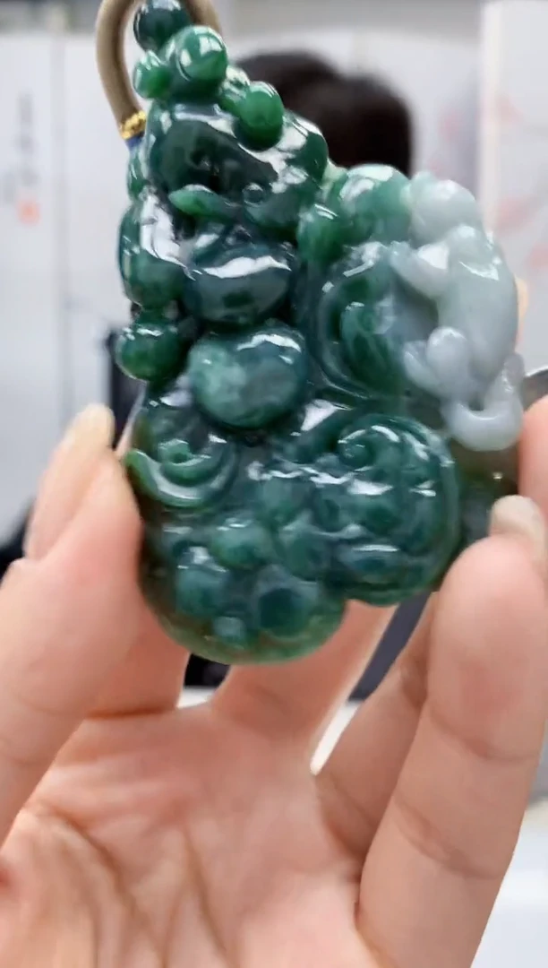 【闪购商品】定制翡翠未镶嵌4917lr-毛货挂件72