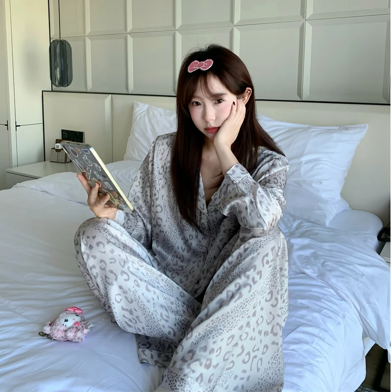 秋季大码高级感冰雪丝睡衣女250斤可穿胖MM宽松显瘦翻领居家套装