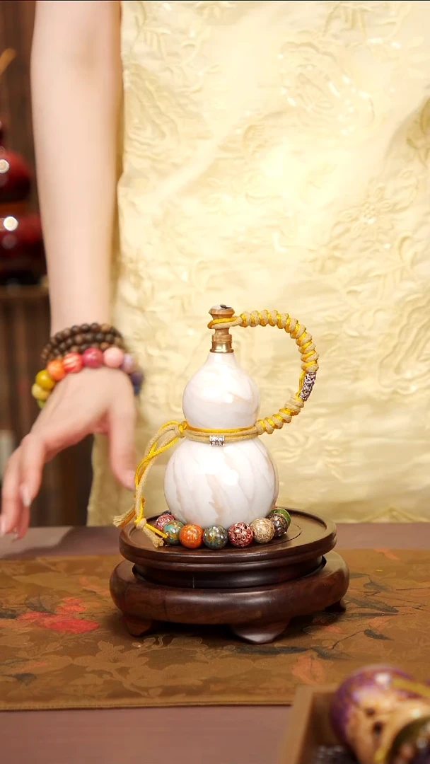 104易林漂漆酒葫芦------98