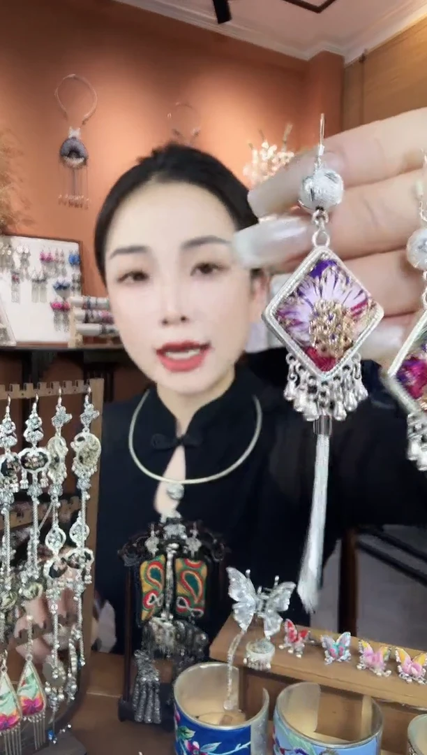 织绣纯手工民族风耳环