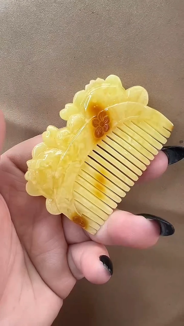 琥珀颈饰未镶嵌吊坠