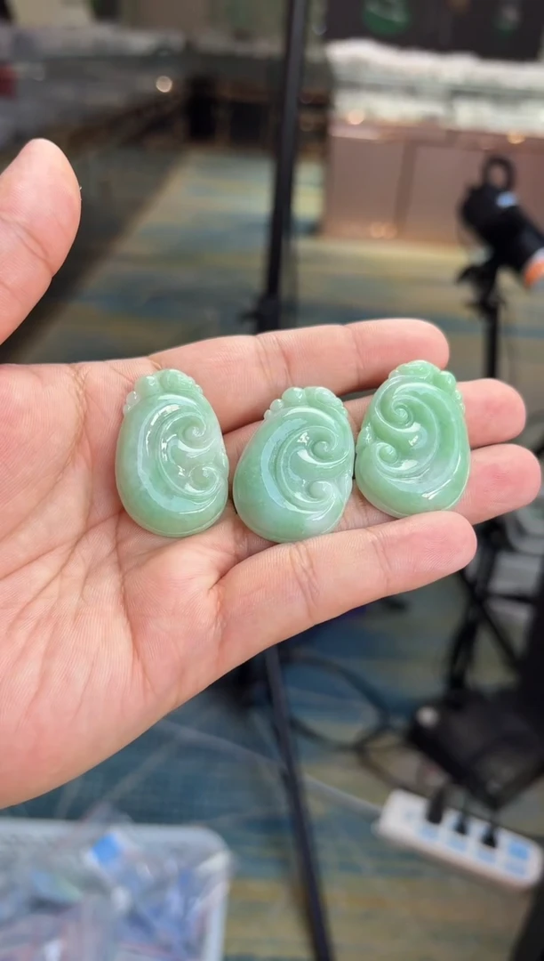 颈饰未镶嵌翡翠13993【如意】多样性发一个