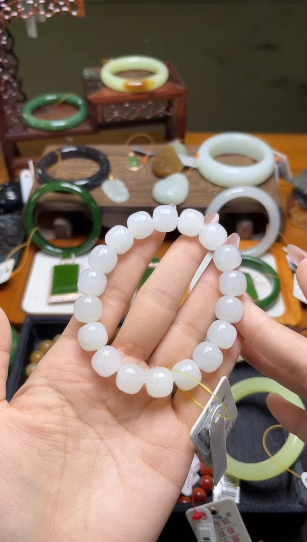 未镶嵌手串和田玉卡12黑山料 老型