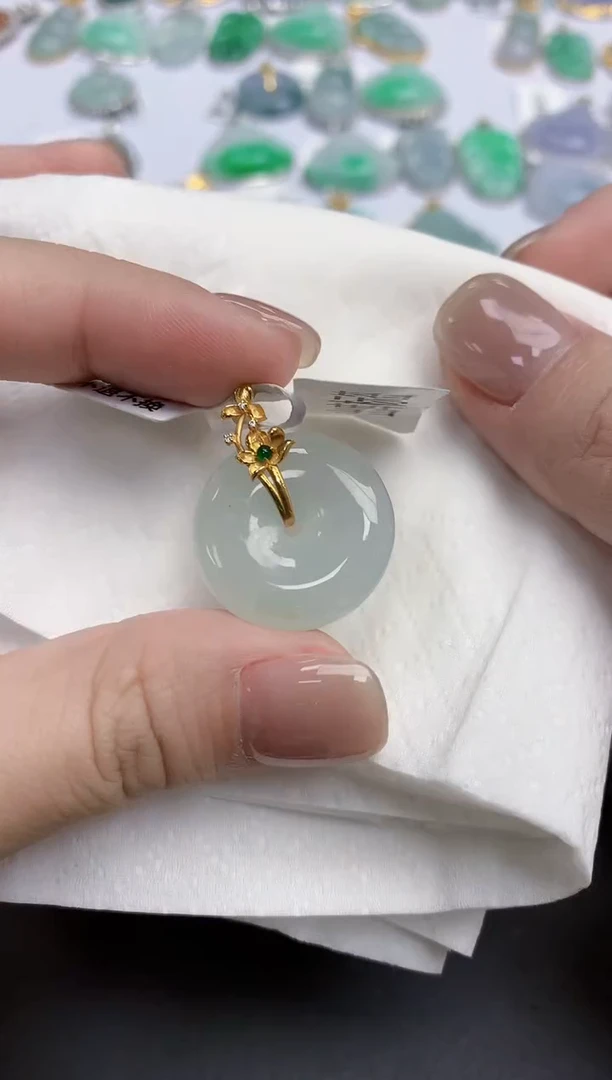 【闪购商品】翡翠颈饰18K金镶嵌天然缅甸翡翠A货