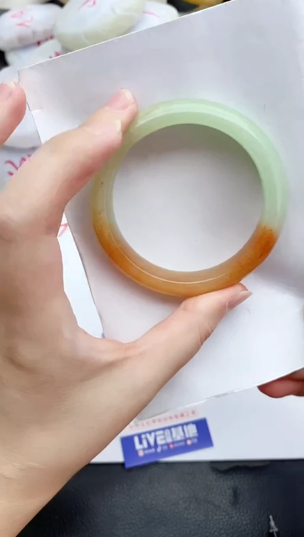 未镶嵌手镯石英质玉229+57/58