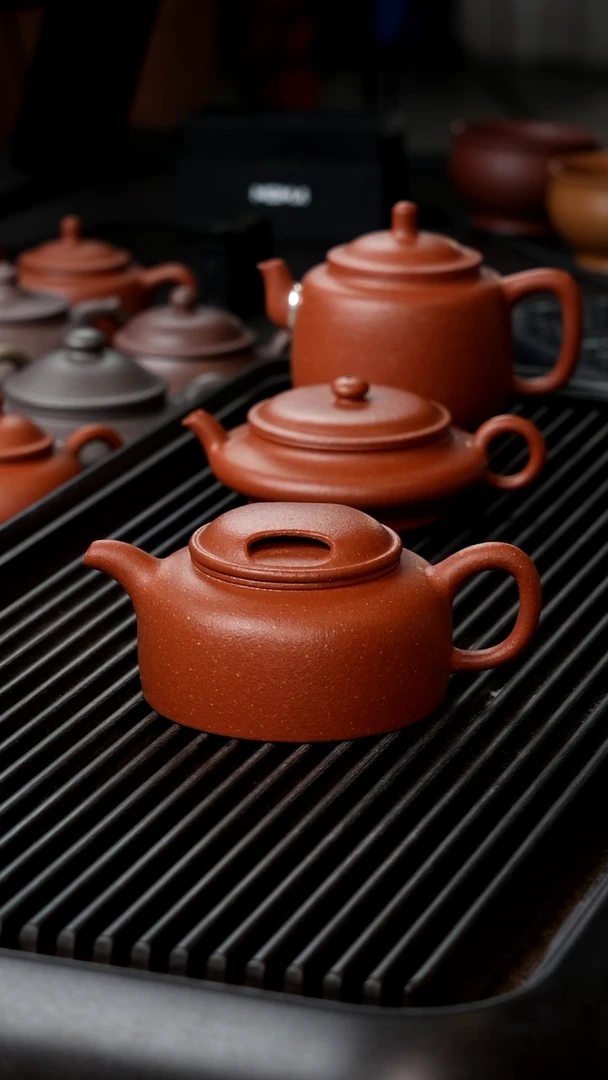 茶壶紫砂宝山精挑红降坡牛盖半手160
