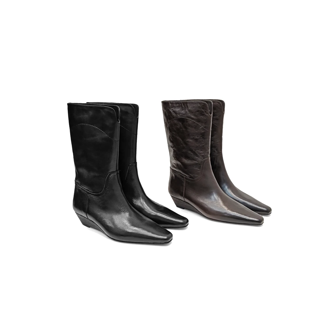 复古尖头靴子女2024秋季新款坡跟中筒V字口短靴一脚蹬