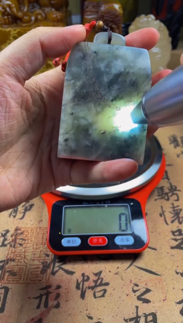 寿山石印石水墨冻秤砣章