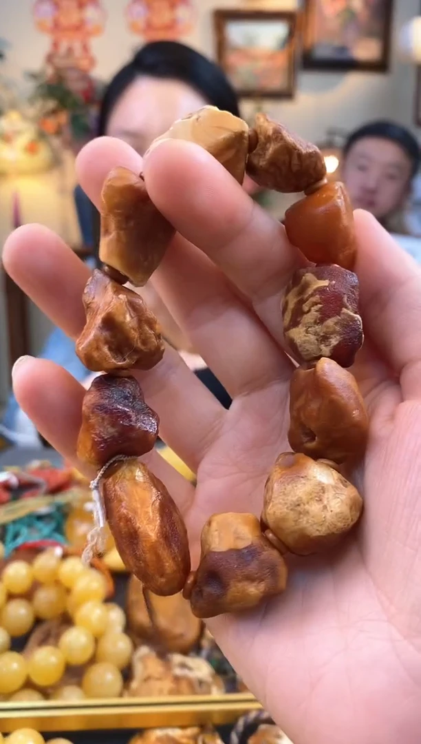 【闪购商品】琥珀颈饰未镶嵌手串